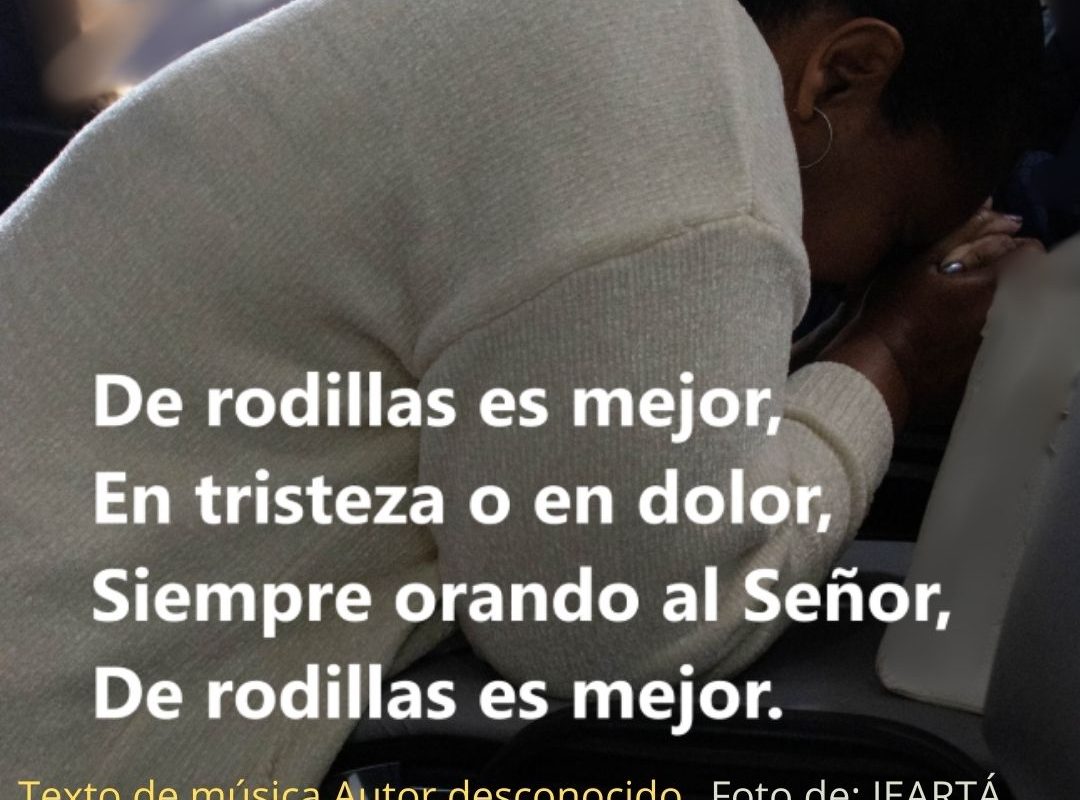 DE RODILLA MEJOR